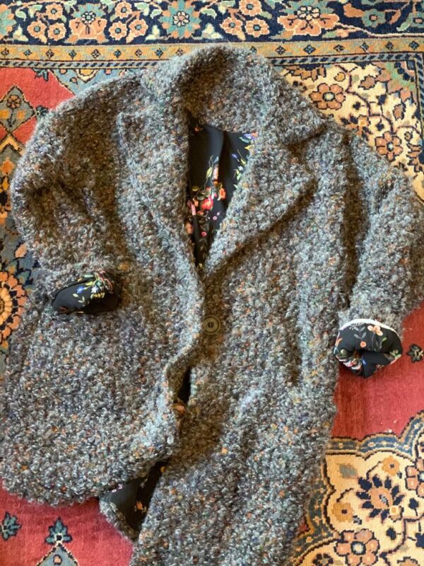 Fluffy Flower - Grey