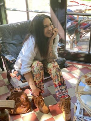 aa5b8322-53de-4b28-9ea3-19e1851dd387 Misty Int Vintage Cognac