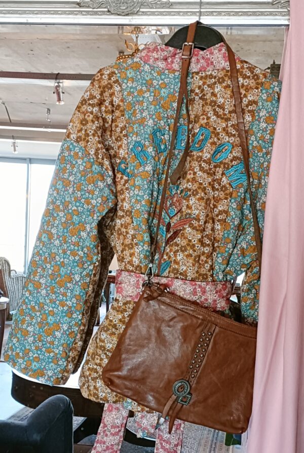 Johanna Paris - Jacket Flowerpower