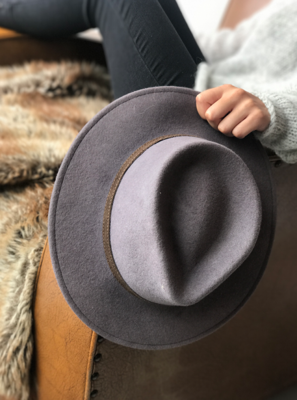 Classic grey/purple hat