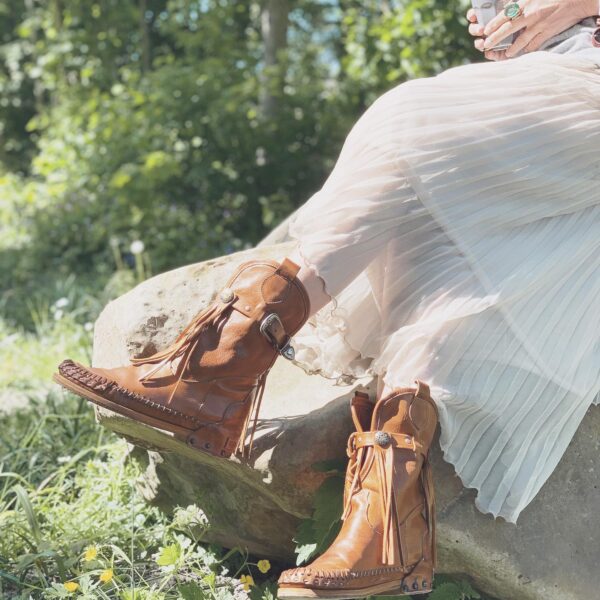 ibiza_killer_cognac_witte_jurk Ibiza Killer Cognac