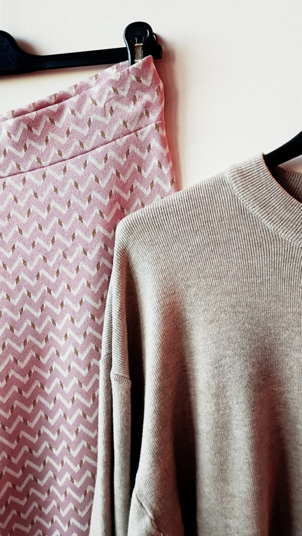 Johanna Paris - Spring Retro Flare