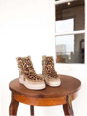 img_2265-5 Ymiz M Leopard Taupe (sheepskin)