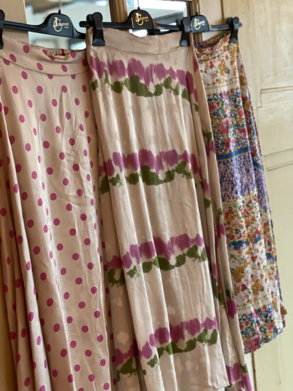 Johanna Paris - Red Flower Skirt