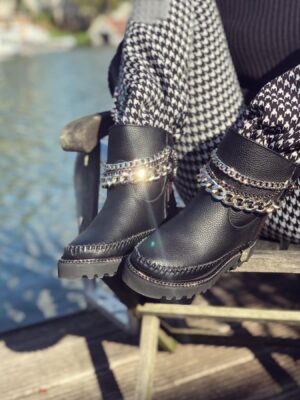 karma_of_charme_freedom_ii_close_ruitbroek_ Freedom II