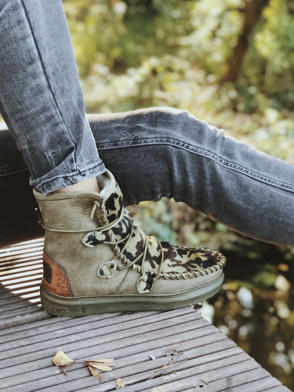 karmaofcharme_ymiz_cavmilitare.jpg Ymiz Verde Cav Military (sheepskin)