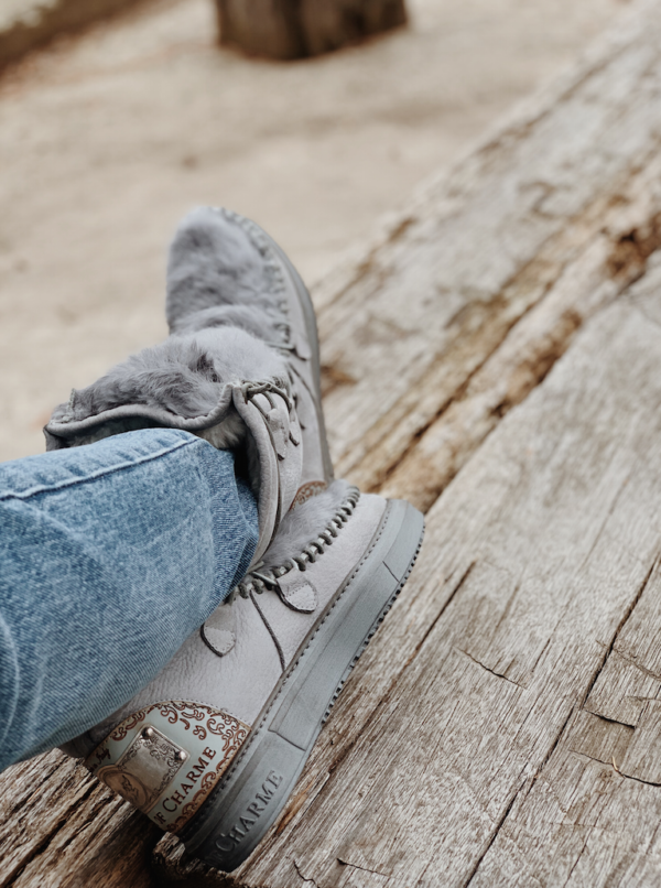 karmaofcharme_ymiz_h_grigio34.jpg Ymiz H EcoFur front Grigio