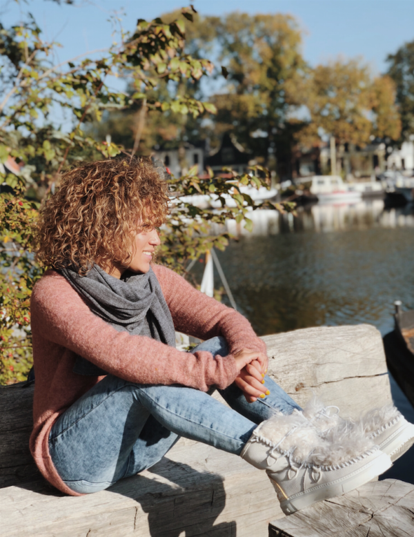 karmaofcharme_ymiz_mongolia_mylittlebutterfly.jpg Ymiz Mongolia