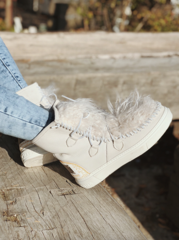 karmaofcharme_ymiz_mongolia_mylittlebutterfly1.jpg Ymiz Mongolia