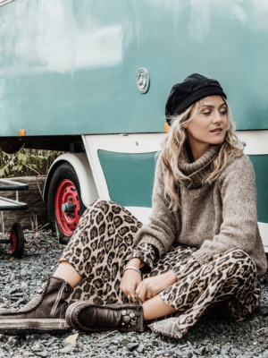 karmaofcharme_ymizfantasy.jpg_1 Ymiz Zipper Fantasy