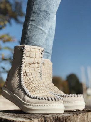 karmaofcharme_ymizzippercav_bianco2.jpg Ymiz Zipper Cav Bianco (sheepskin)