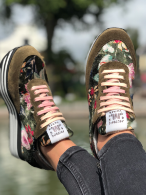 melinesneaker_flower_power.jpg Flower Power