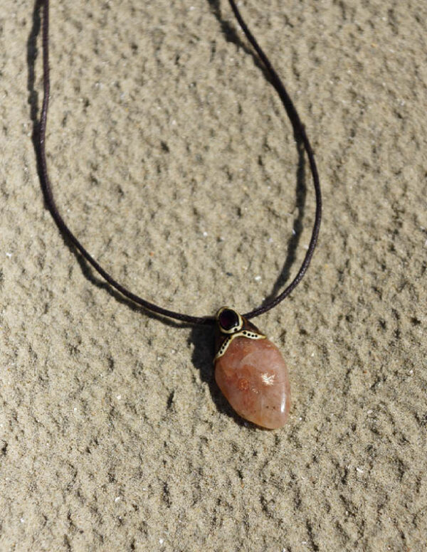 Rose sunstone necklace