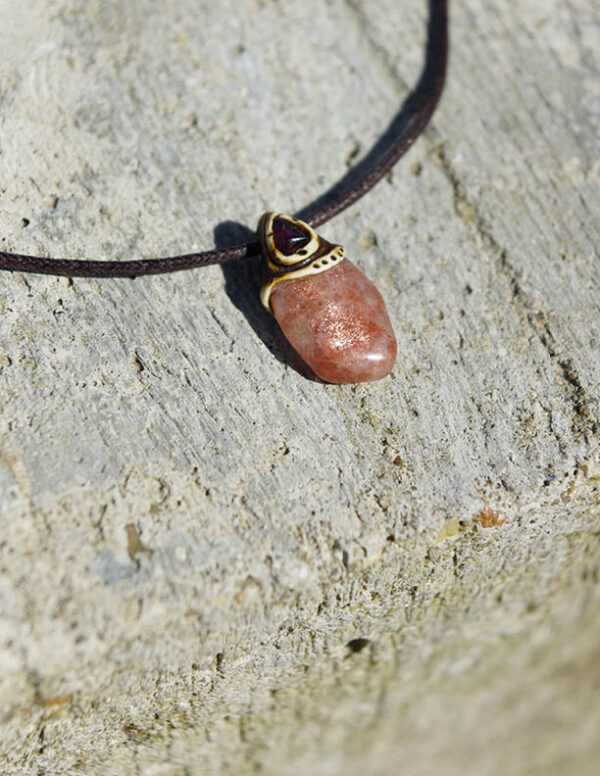Rose sunstone necklace