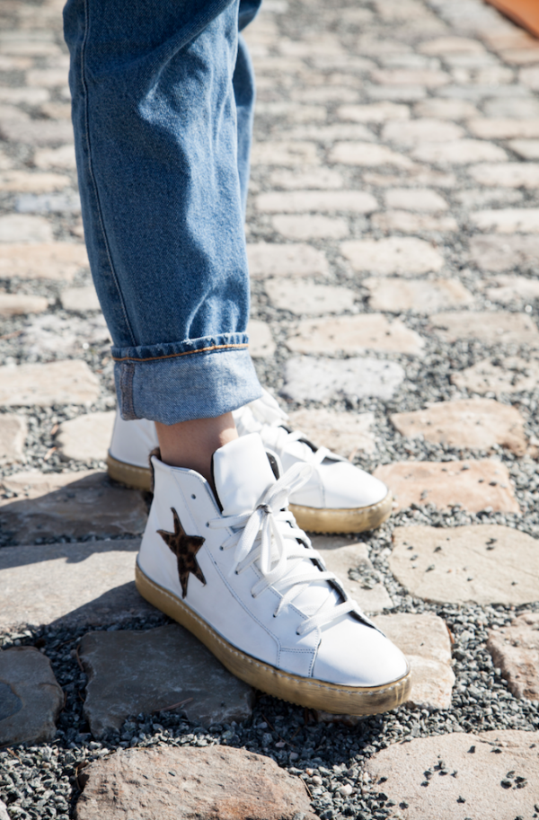 High star sneaker
