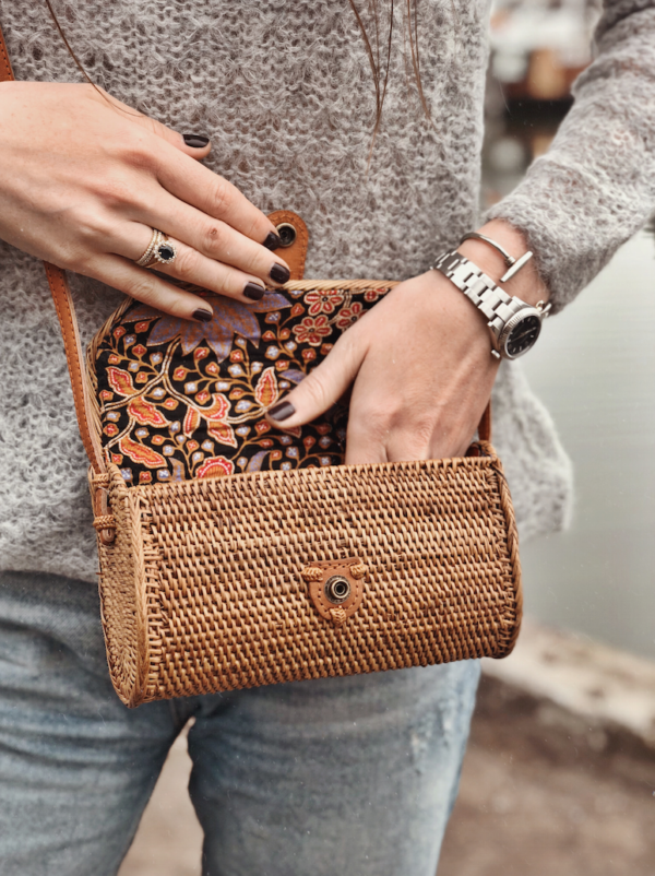 Straw crossbody - '"Lora"