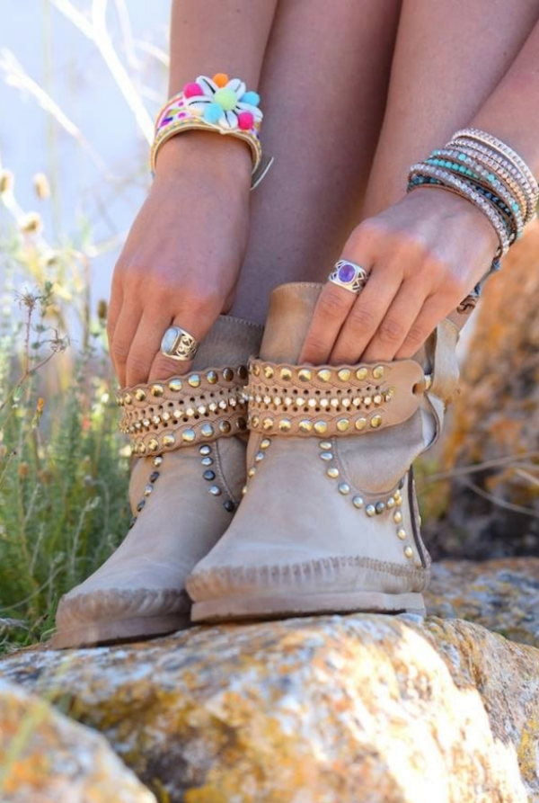 schermafbeelding_2020-07-08_om_13.56.19 Saloon Vintage Beige