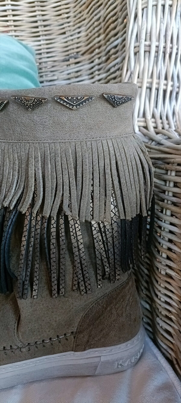 screenshot_2025-02-17-13-25-59-57_99c04817c0de5652397fc8b56c3b3817 Uluru Essence Moss Green