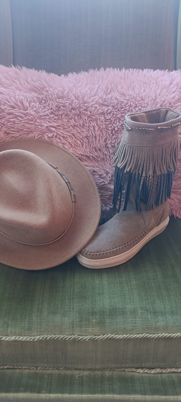 screenshot_2025-02-17-13-26-04-40_99c04817c0de5652397fc8b56c3b3817 Uluru Essence Moss Green