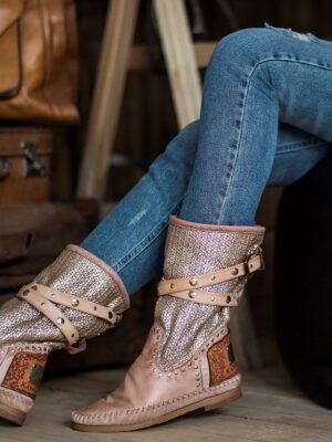 tricot2_beige_gaaf_close_met_jeans_jpg Tricot2 Vintage Taupe