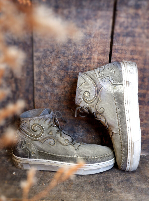 uluru-1.618-akoya2_bijgesneden_ Uluru Sneaker Akoya Artwork