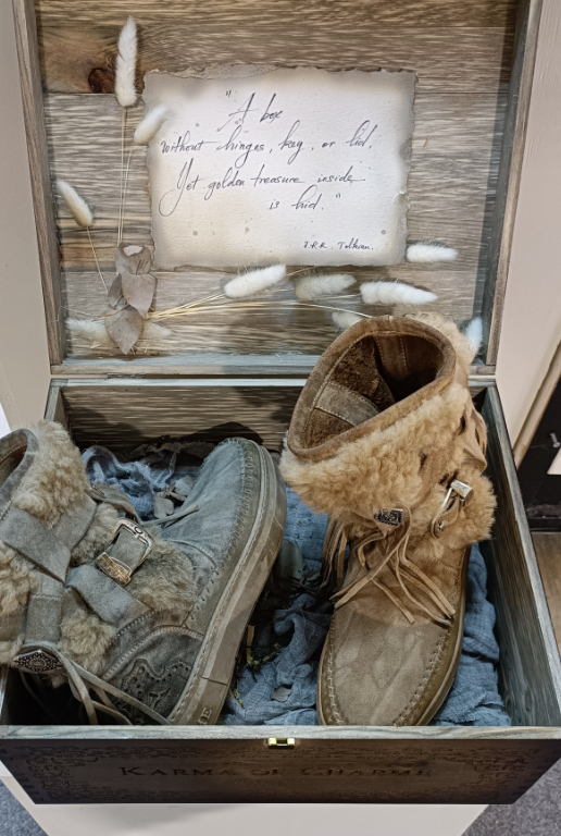 Uluru Old Fur - Sand